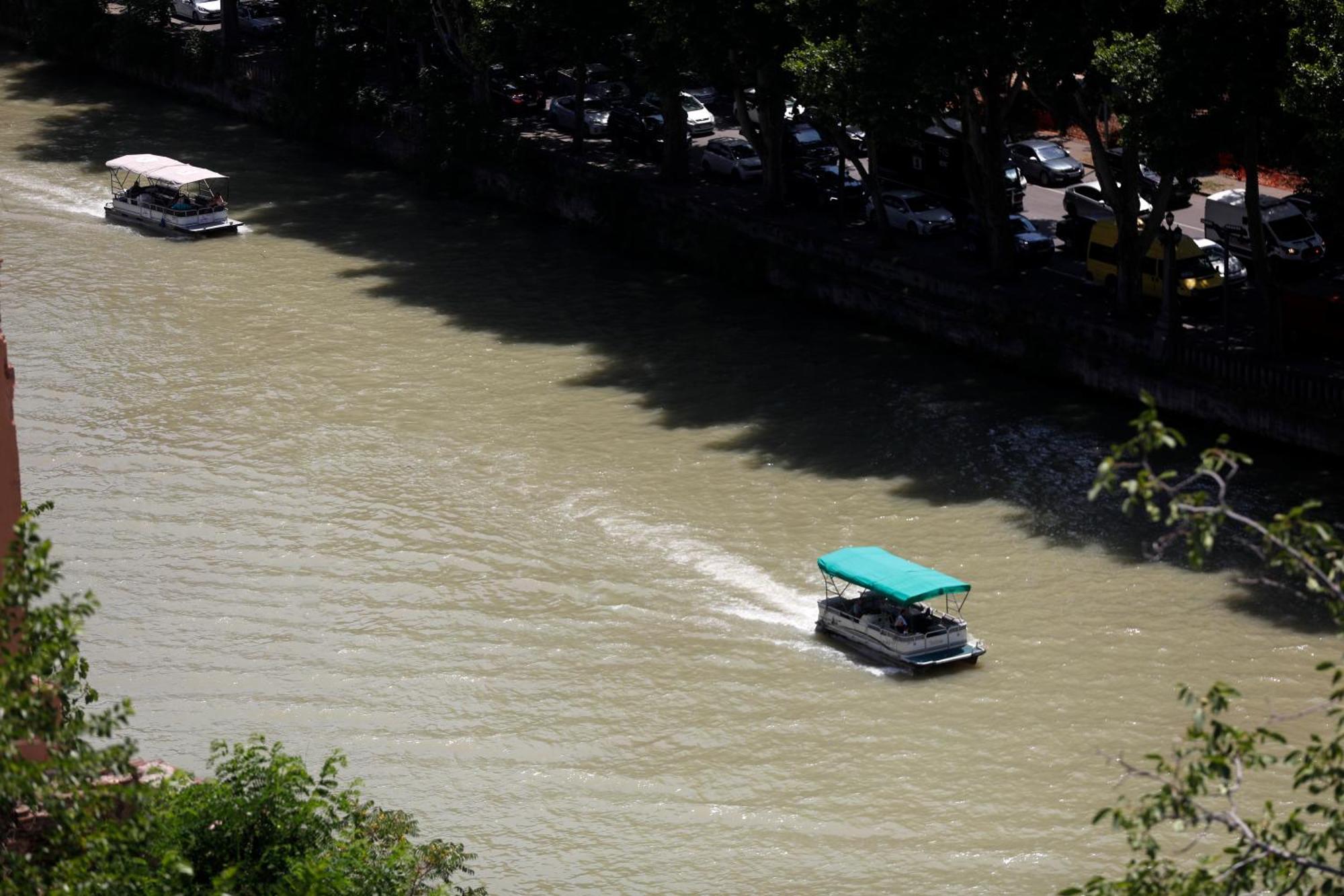 M 1 T Hotel Tbilisi Buitenkant foto