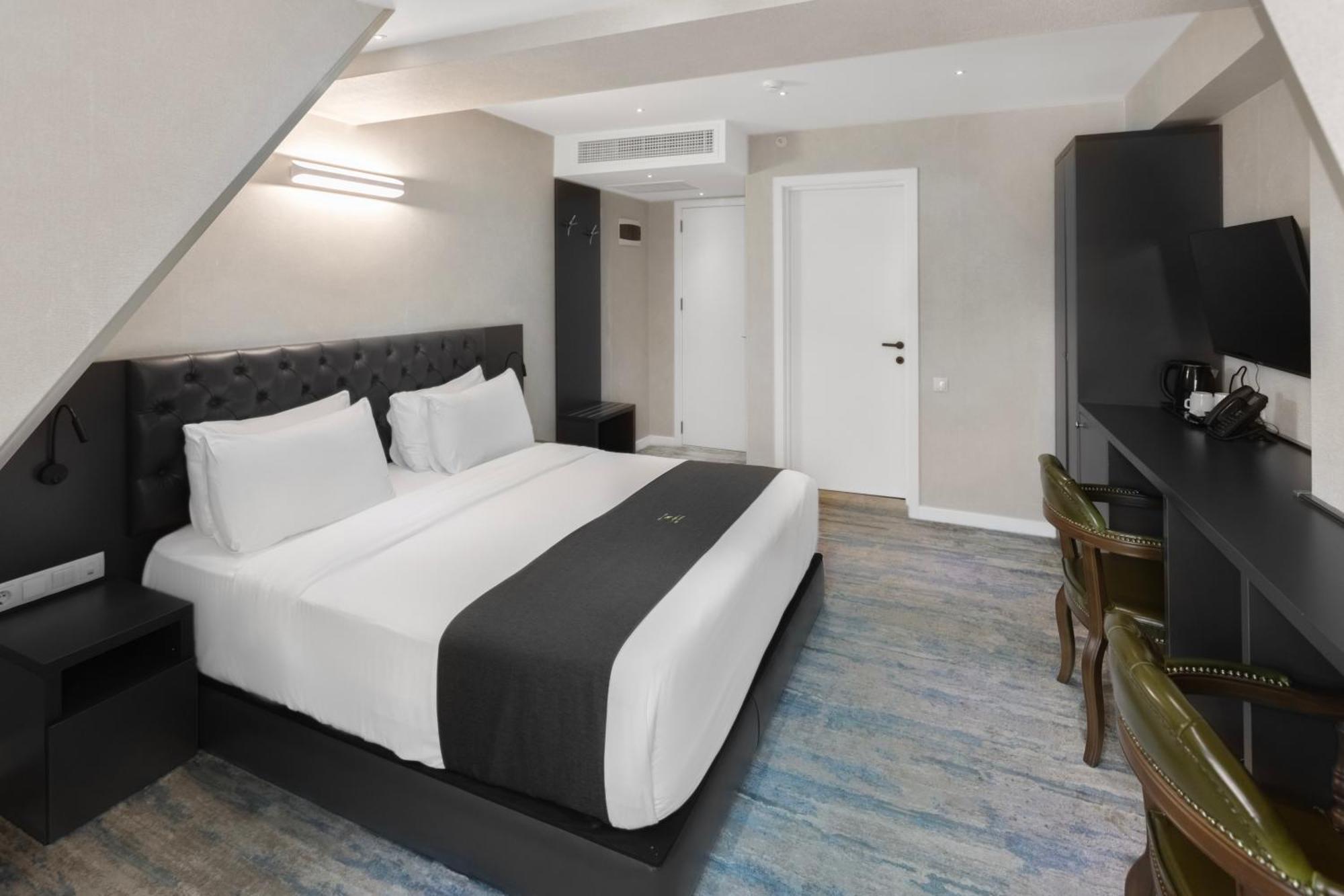 M 1 T Hotel Tbilisi Buitenkant foto