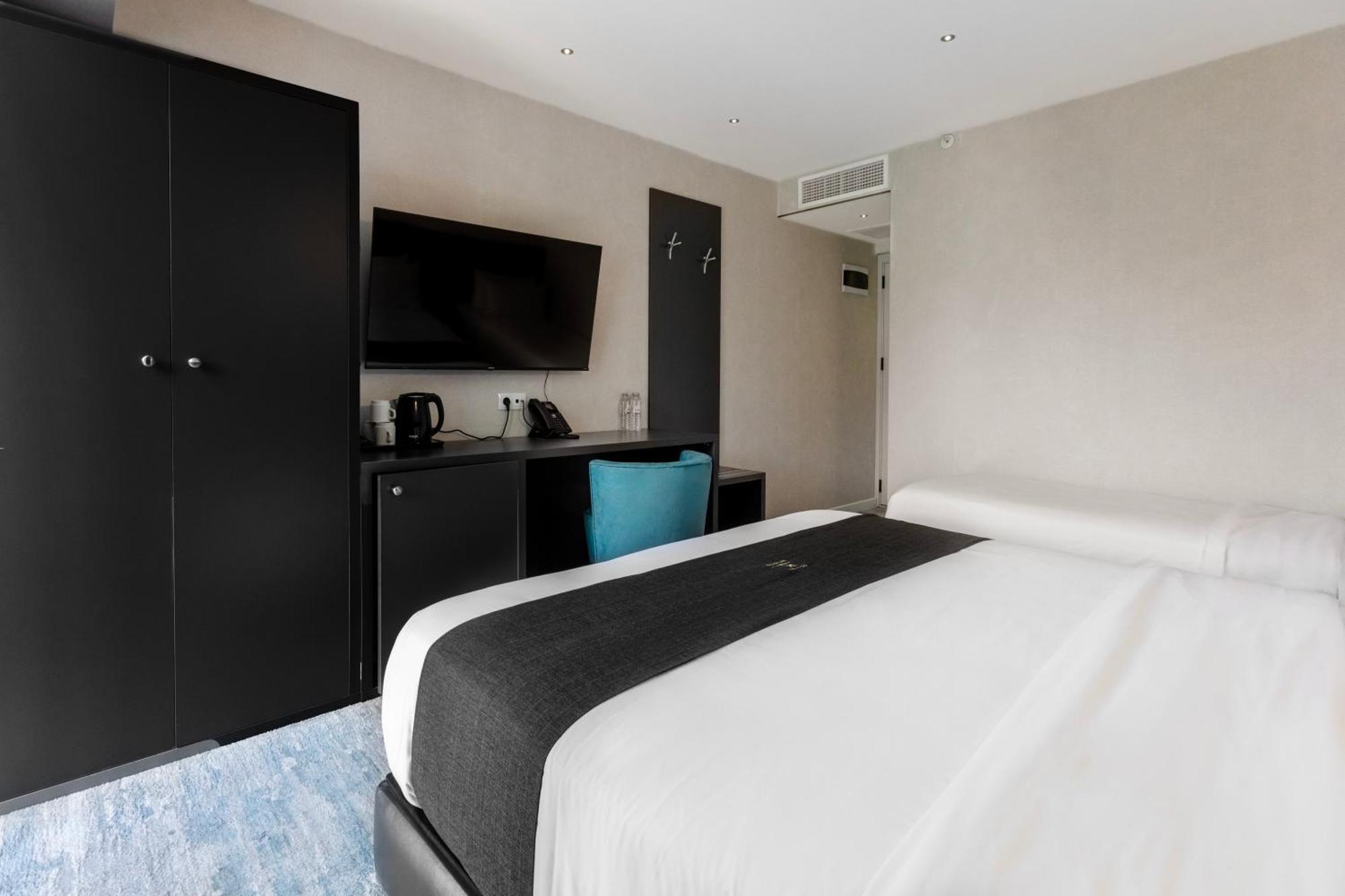M 1 T Hotel Tbilisi Buitenkant foto