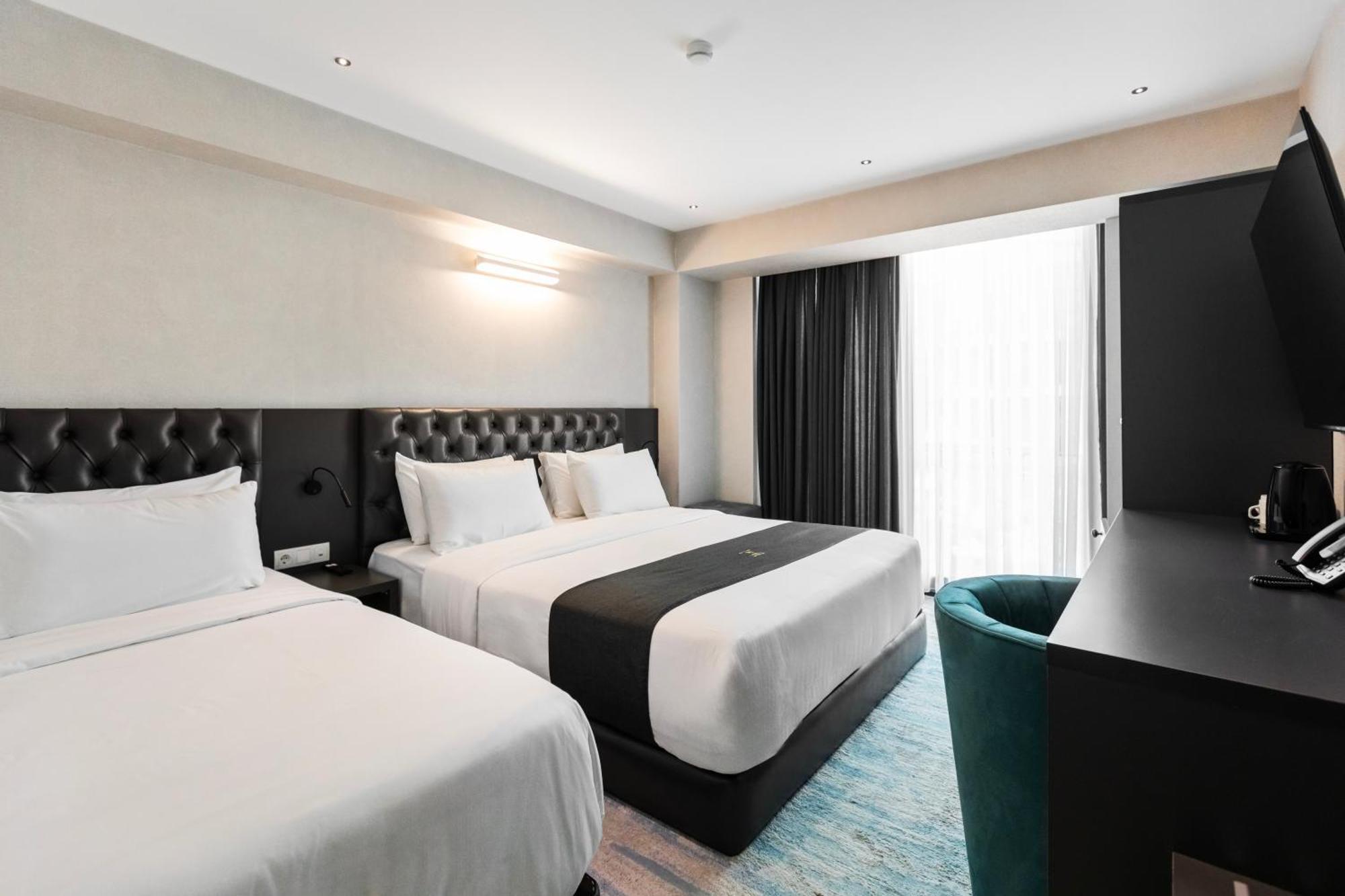 M 1 T Hotel Tbilisi Buitenkant foto