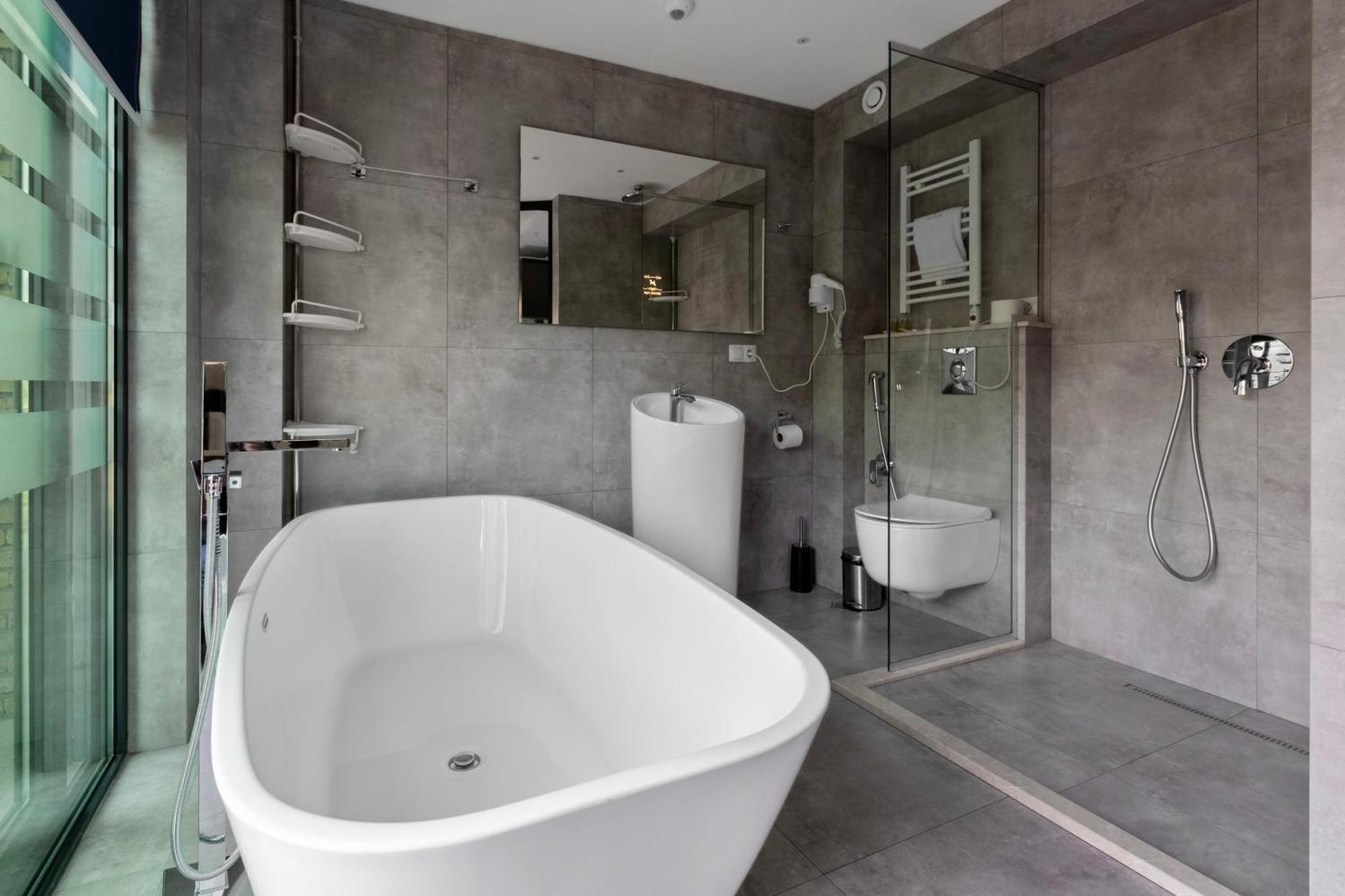 M 1 T Hotel Tbilisi Buitenkant foto